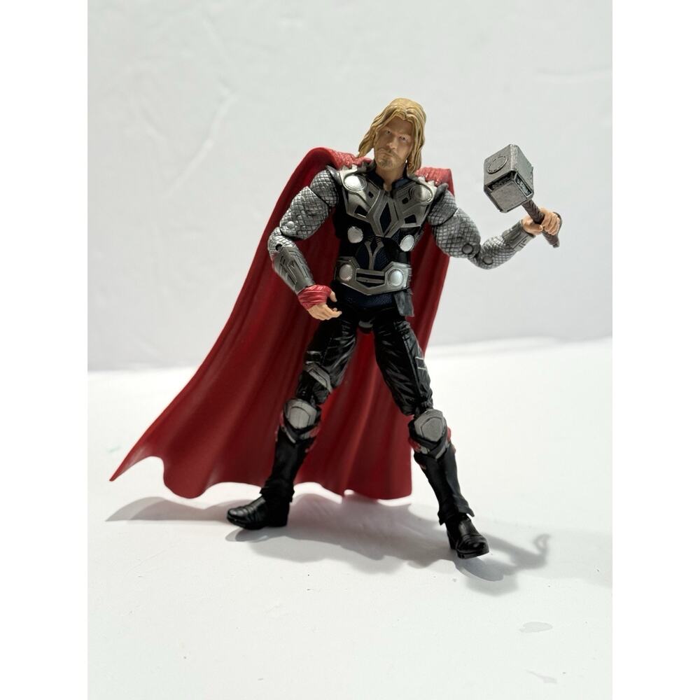 Thor Odinson Marvel Legends Walmart MCU Avengers Movie line 6" Loose Mjolnir